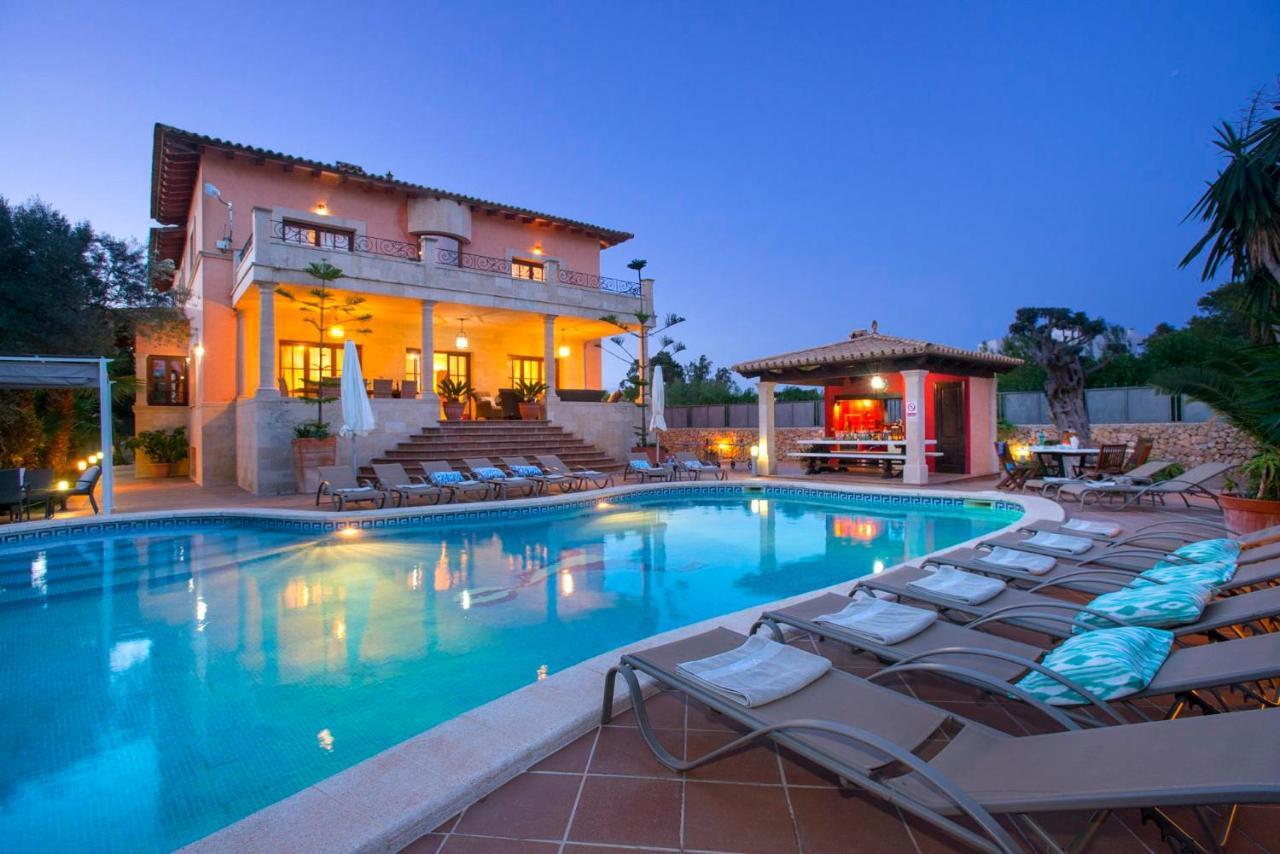 Oliveres By Vintage Travel Villa *