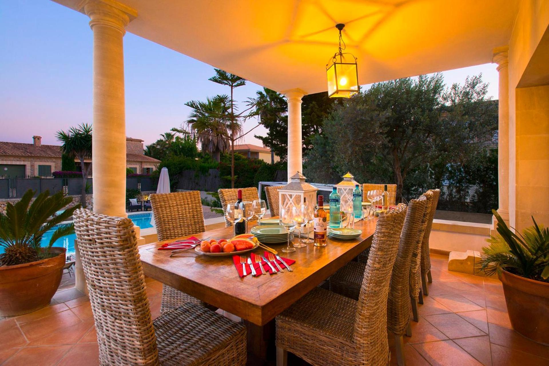 Oliveres By Vintage Travel *